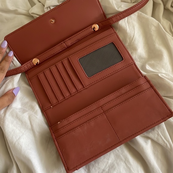 Blush Matt & Nat Crossover Wallet/Bag - Picture 3 of 6